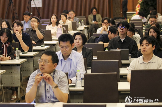 [대한민국 재계지도 포럼] 강연 경청하는 참석자들